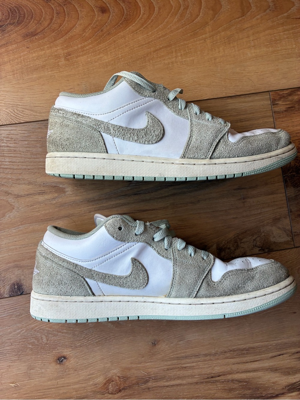 Nike Air Jordan 1 Low Men's Seafoam green Low Top Sneakers Size 11.5